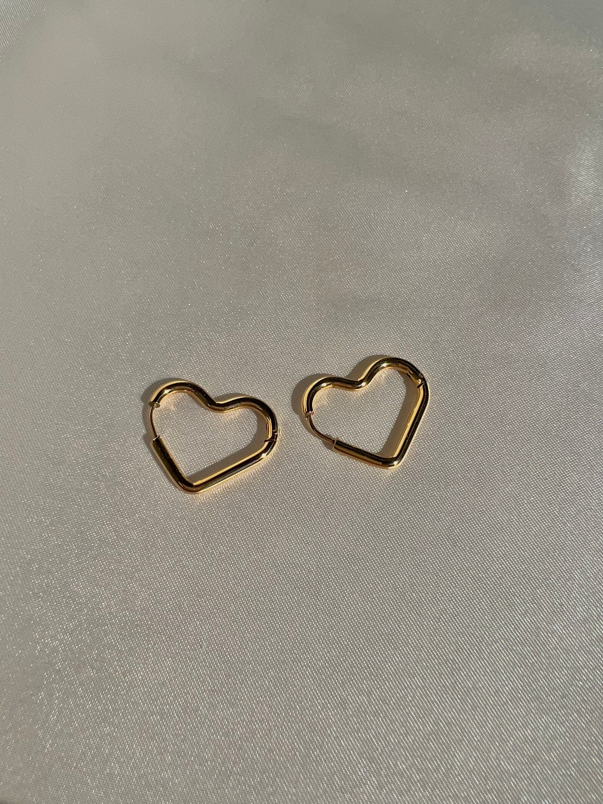 Adora earrings – Flourré