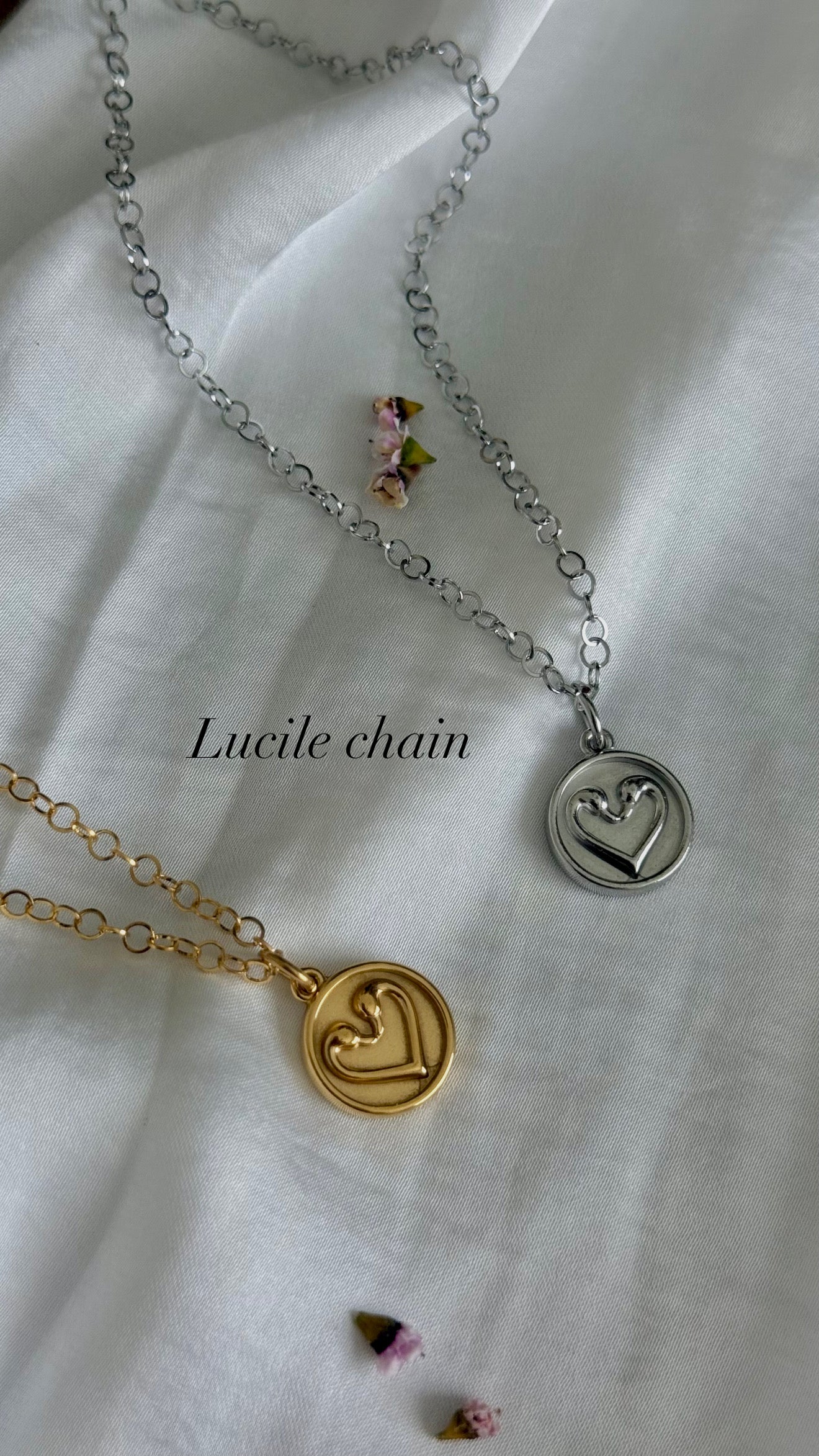 Swan lake necklace