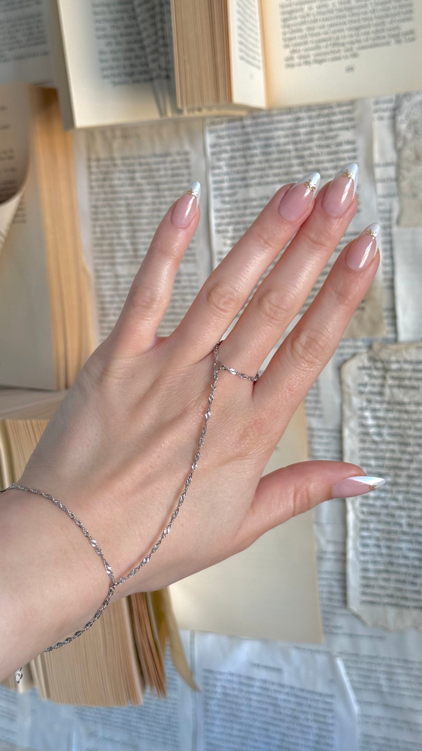Ilana hand chain