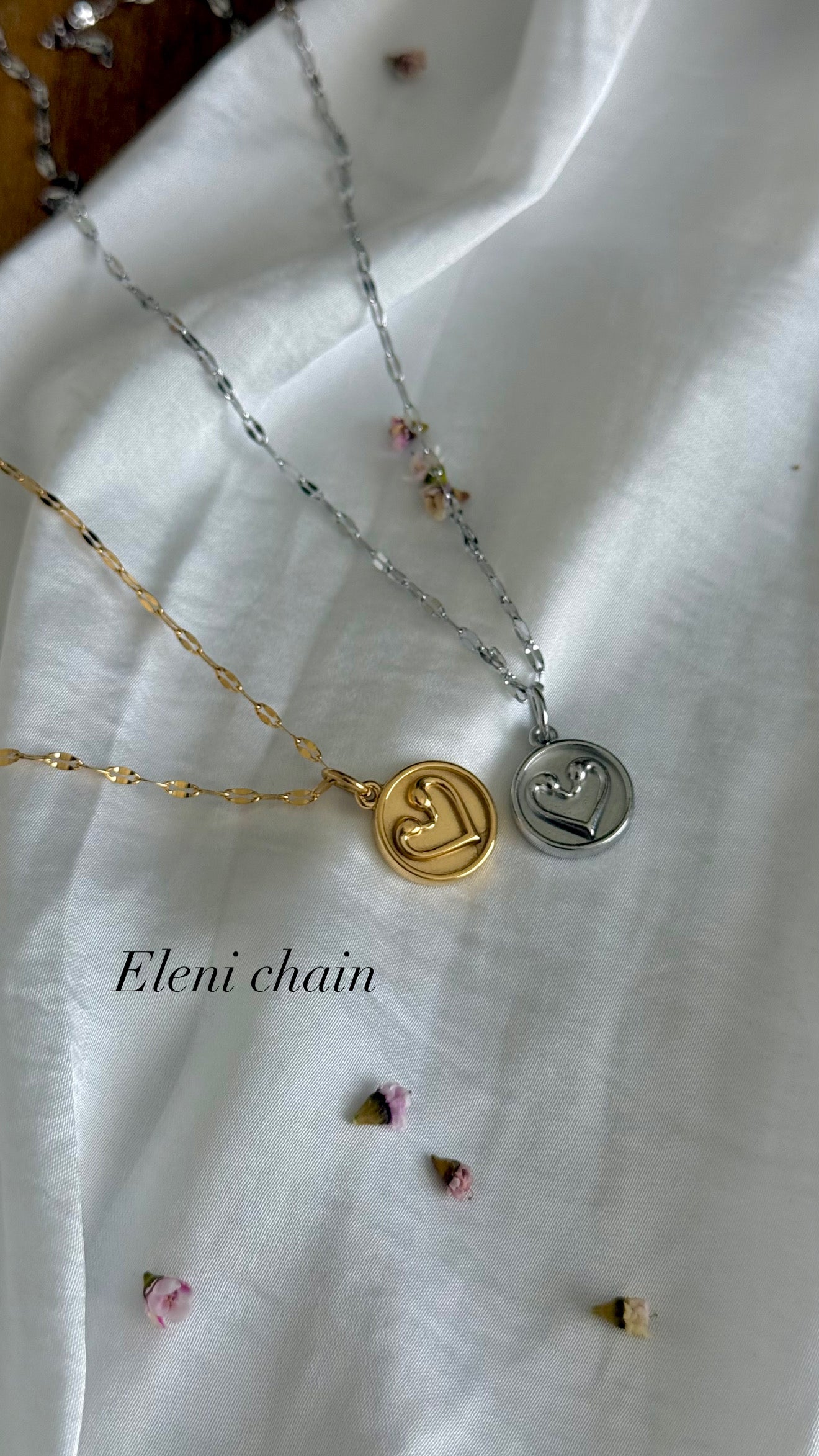 Swan lake necklace